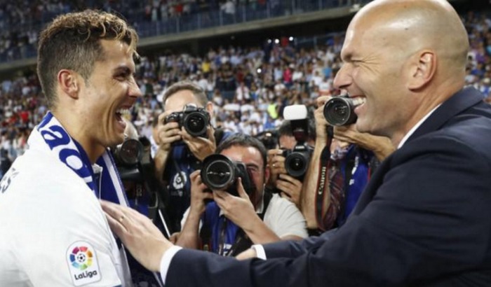 Ronaldo - Zidan mene hucumda serbestlik verib, Zineddin Zidane goal futbol Real madrid San siro