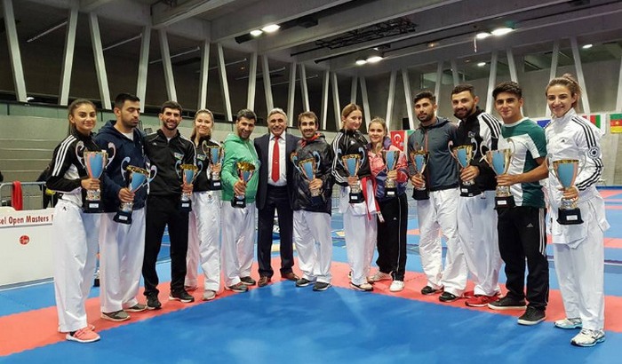 Karatecilerimiz İsvecrede 18 medal qazandilar